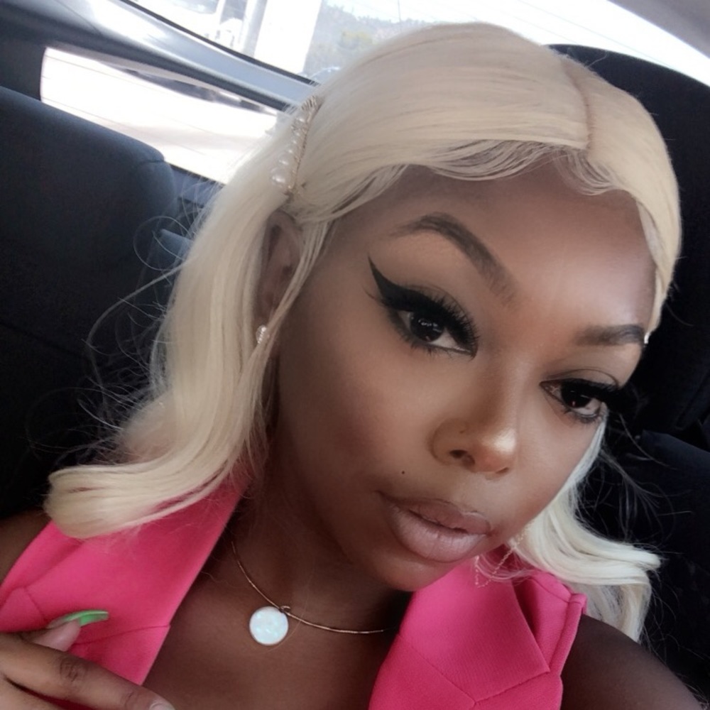 Meet your Posher, Natalie